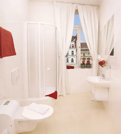Centre Plaza Szálloda 3*
