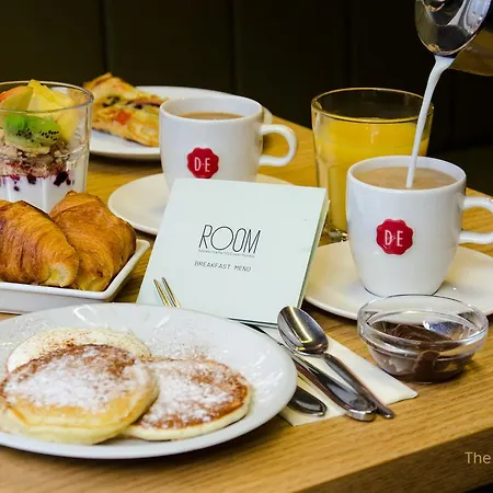 The Icon & Lounge 4*