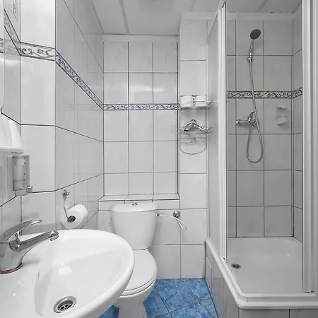 Отель Ankora 3*