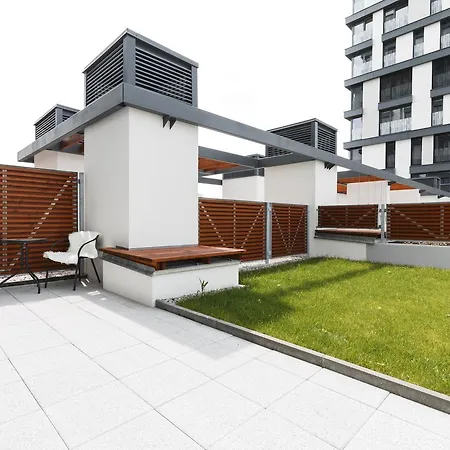 Days - Luxurious In Trendy Zizkov Appartement