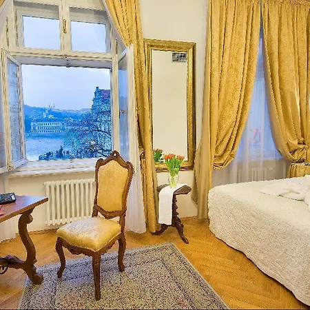 Charles Bridge Palace 4* Prag