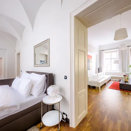 Apartment Celebrities Apt. Old Town Square *
