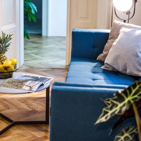 Apart-hotel Lazenska N4 4*