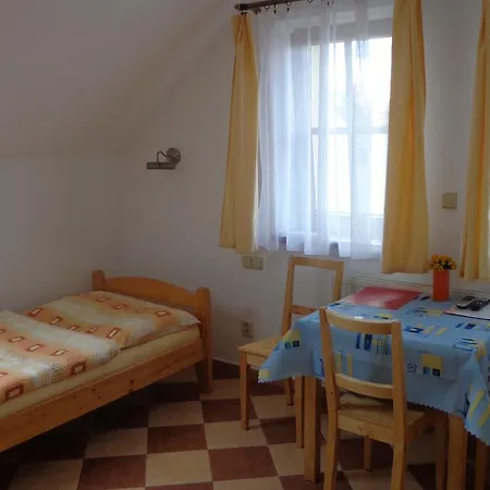 Camp Prager Praga