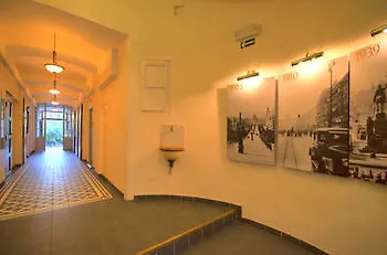 Wenceslas Square - Czech Leading Hotel Praga