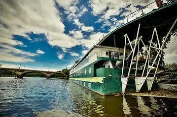 Botel Rohan Boat 3*