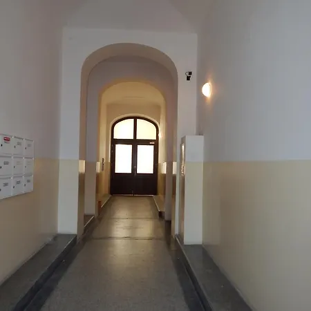 Joystayone Prag