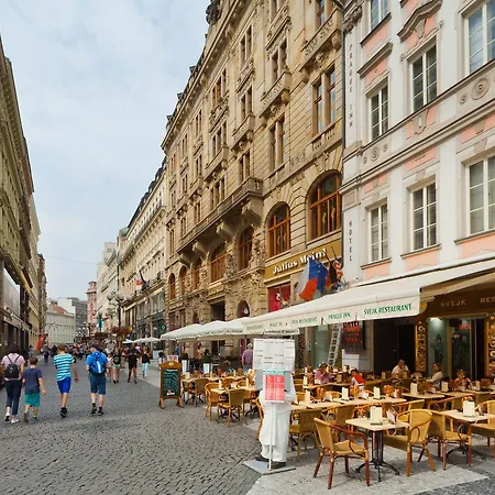 Prague Inn Szálloda 4*