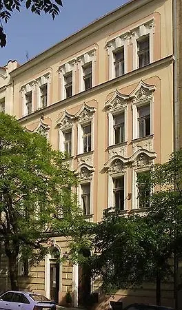 Kralovsky Vinohrad 3*