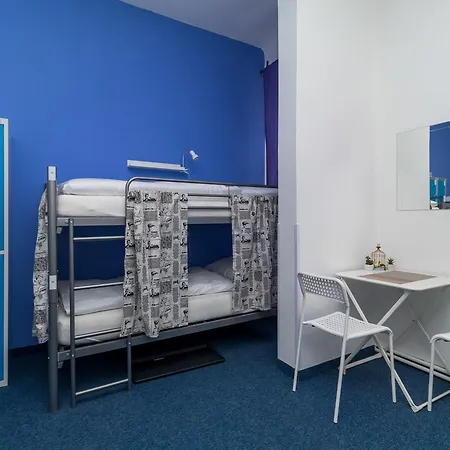 New In Hostal Praga