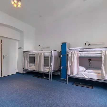 New In Hostal *