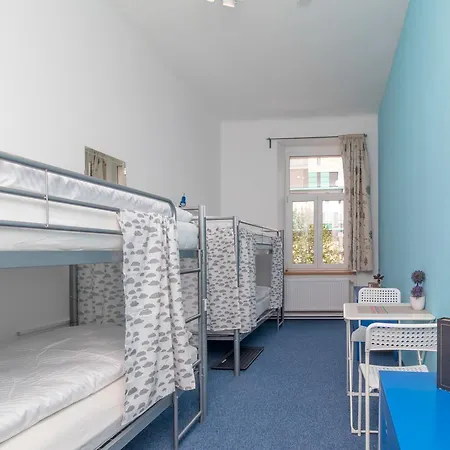New In Hostal