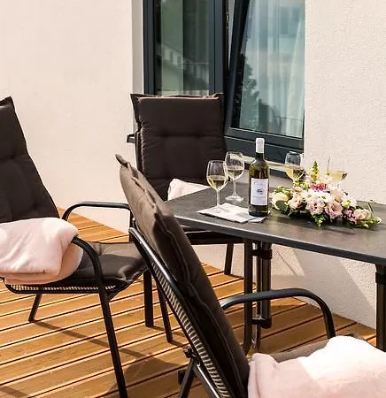 Aparthotel Trafick 4*