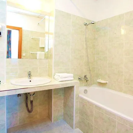 Hotel Merkur - Czech Leading Prag