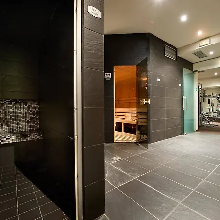 Hotell Maestro By Adrez 4*