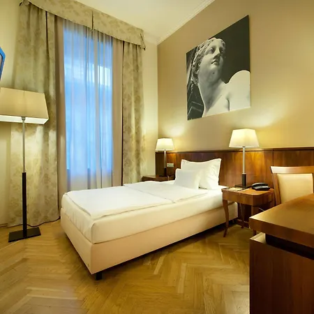 Maestro By Adrez 4* Prag