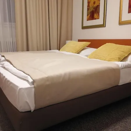 Akat 3* Praha
