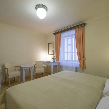 Cerny Slon Hotel Prag