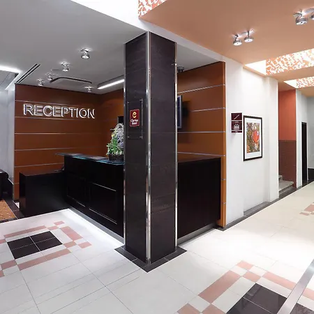Clarion Prag