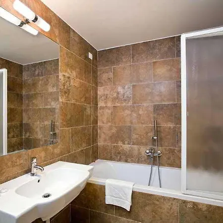 Hotel Trevi 4*