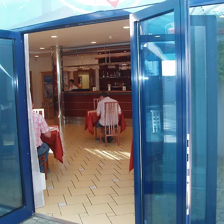 Hotell Ramada Airport