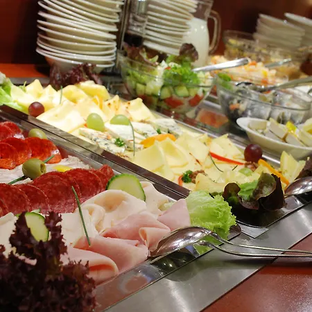 Hotell Ramada Airport Prag