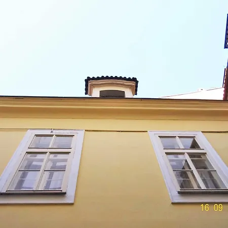 U Dvou Zlatých Klíčů 3*