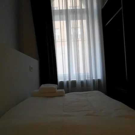فندق وأجنحة ذا بالاس 4*