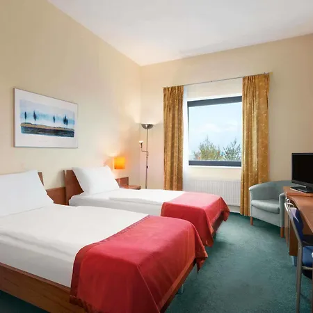 Ramada Airport Hotell