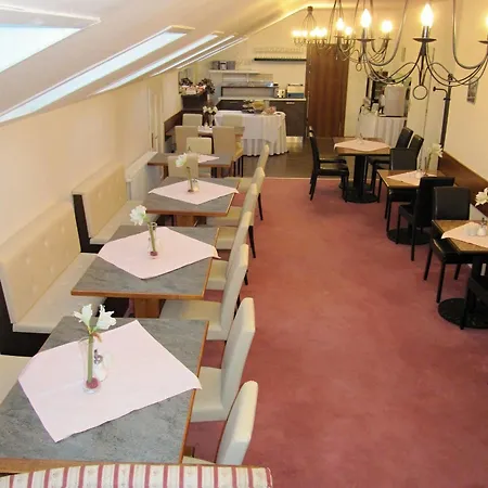 Royal Plaza Hotel Praga