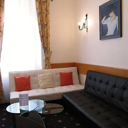 Machova Hotel