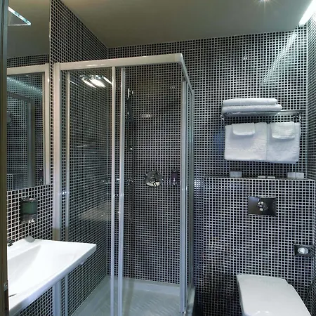 Hotel Ea Crystal Palace