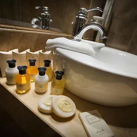 General Boutique & Wellness