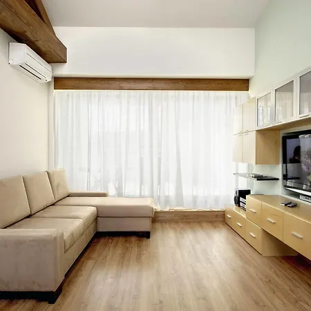 Andel Aparthotel 3*