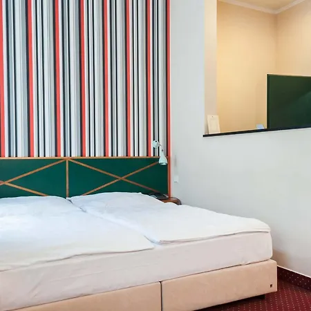 Mala Strana 4* פראג