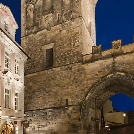 Pod Vezi 4* Prague