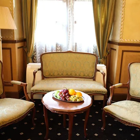 Pod Vezi 4* Prague