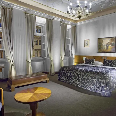 Pod Vezi 4* Prague
