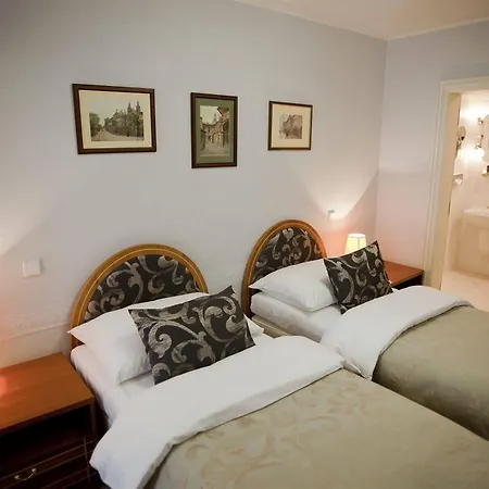 Pod Vezi Hotel