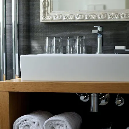 Apartahotel Mooo Downtown 4*