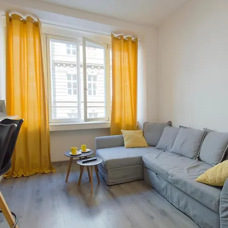 U Pujcovny 6 * Prague