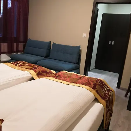 Sun-house Pension&restaurant -parkingfree- 3*