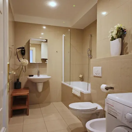 Women's Hall Of Fame Apartment