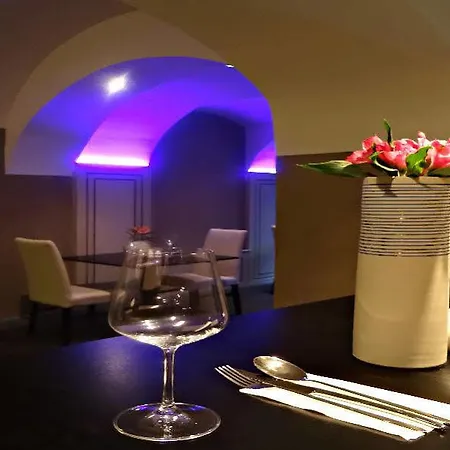 U Krize Hotell