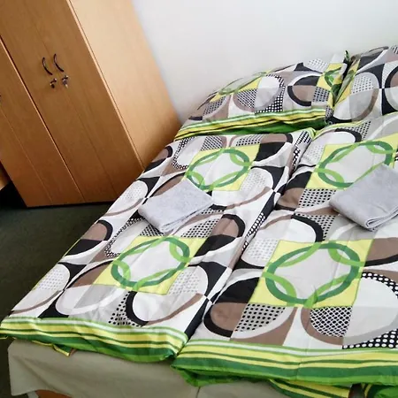 Km House Cerny Most Ostello Praga