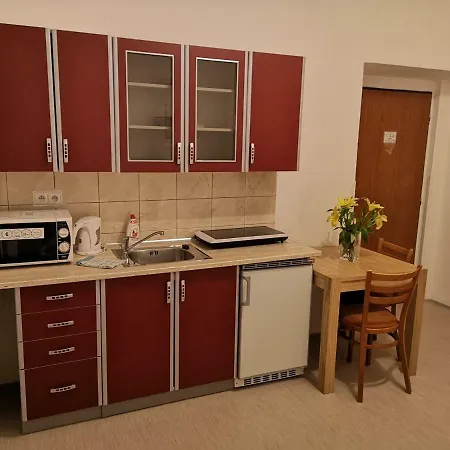 Auspicie Aparthotel 3*