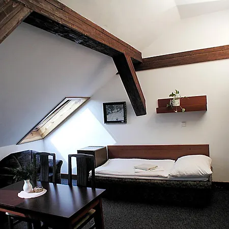 & Royal Standard Hotell