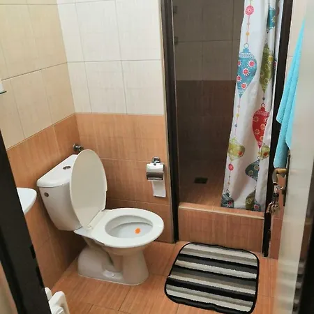 Damiell Hostel