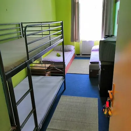 Damiell Hostel