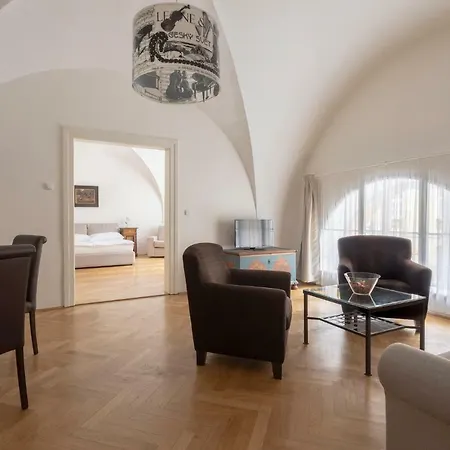 Appart hôtel Three Golden Crowns 3*